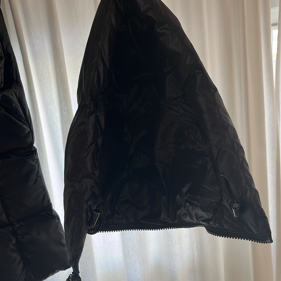 SAM. Down Feather Freedom Vest with Removable Hood - Picture 10 of 10